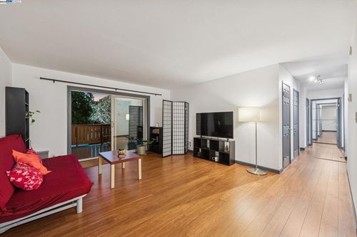 apt-d116-1321 Webster St, Alameda, CA, 94501-3806 | Card Image