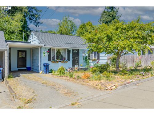 1655 N Juniper St, Coquille, OR, 97423-1092 | Card Image