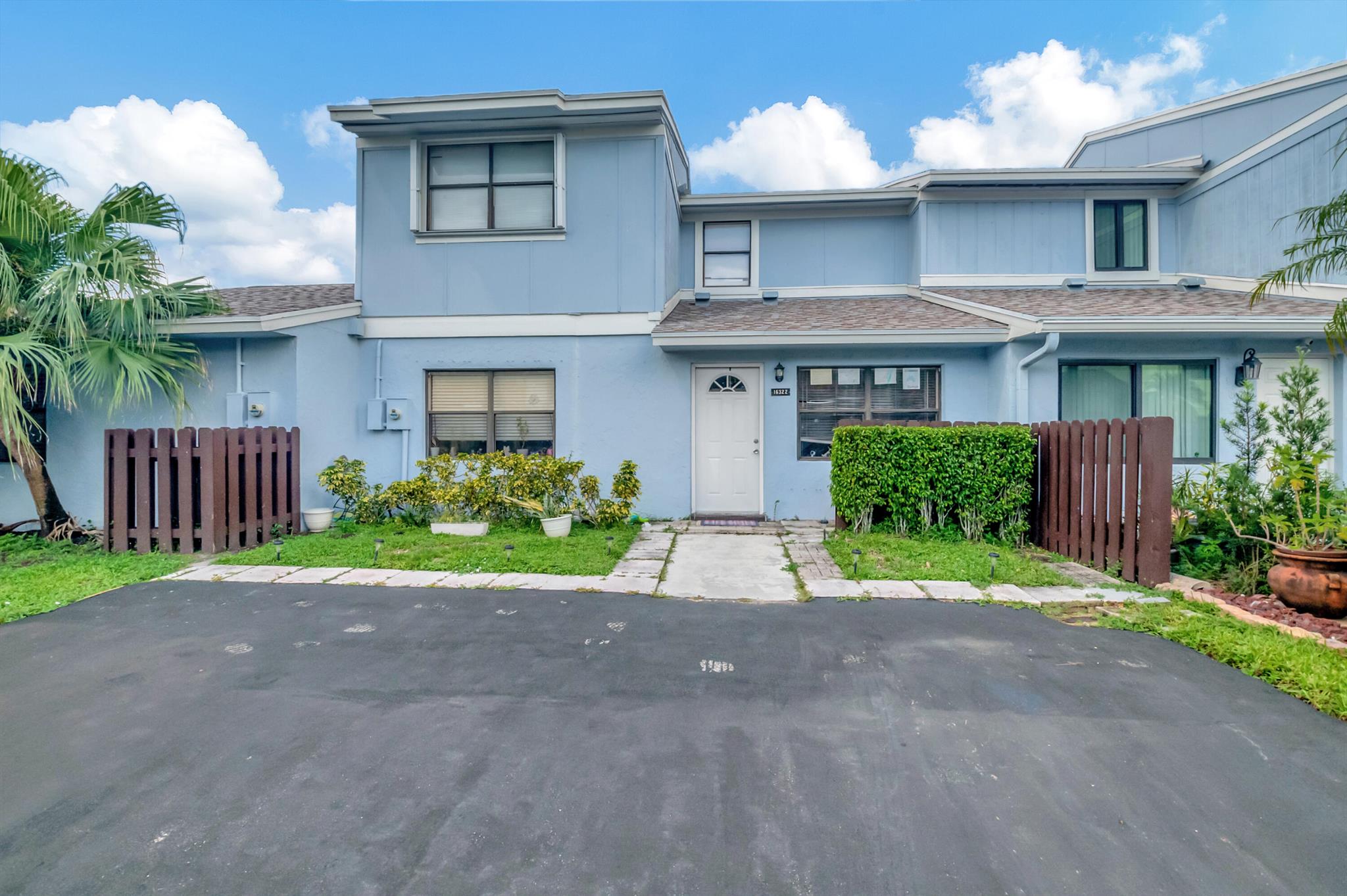 Country Lake Cir, Delray Beach, FL 33484
