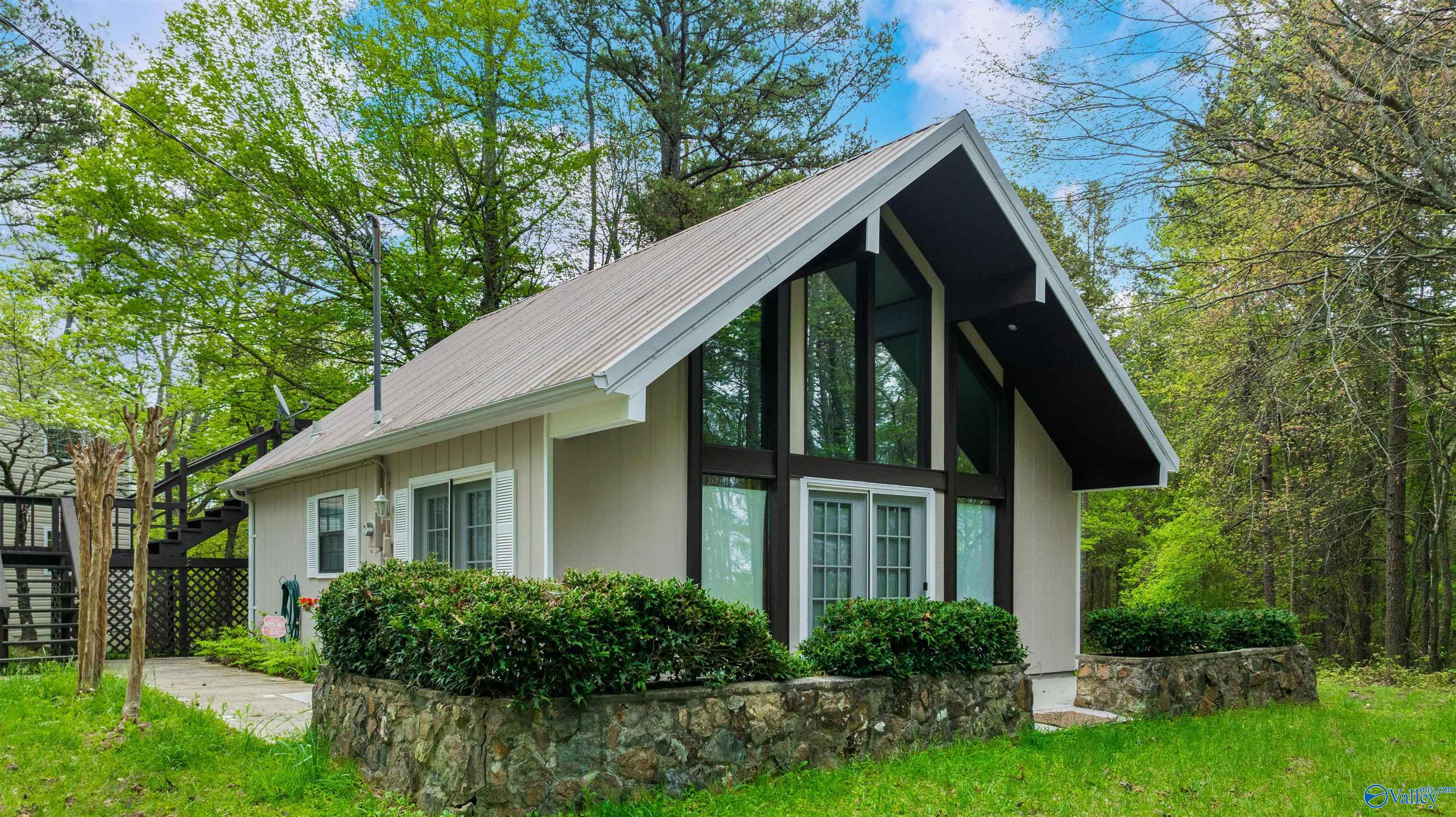 County Road 627 , Mentone, AL 35984