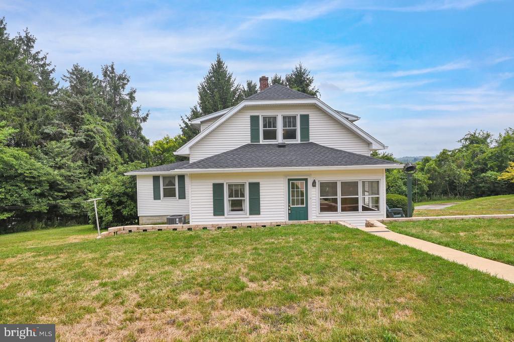 Springwood Rd, York, PA 17403