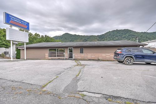 1-2321 Volunteer Pkwy, Bristol, TN, 37620-6701 | Card Image