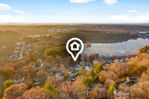 762 Main St, Wakefield, MA, 01880-3941 | Card Image