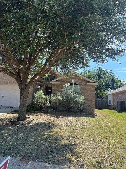 617 Canoe Way, Crowley, TX, 76036-3456 | Card Image