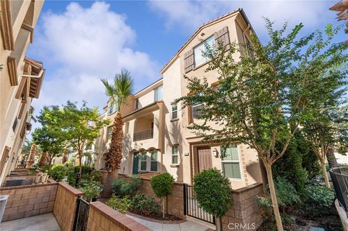 152 Dorsett Ave, Upland, CA, 91786-6799 | Card Image