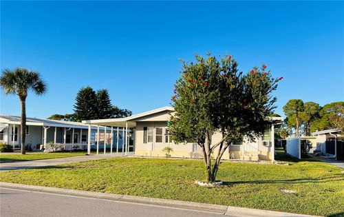 1565 Apache Cir, Tavares, FL, 32778-2547 | Card Image