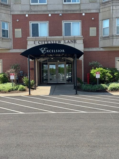 unit-506-1 Cityview Ln, Quincy, MA, 02169-4677 | Card Image
