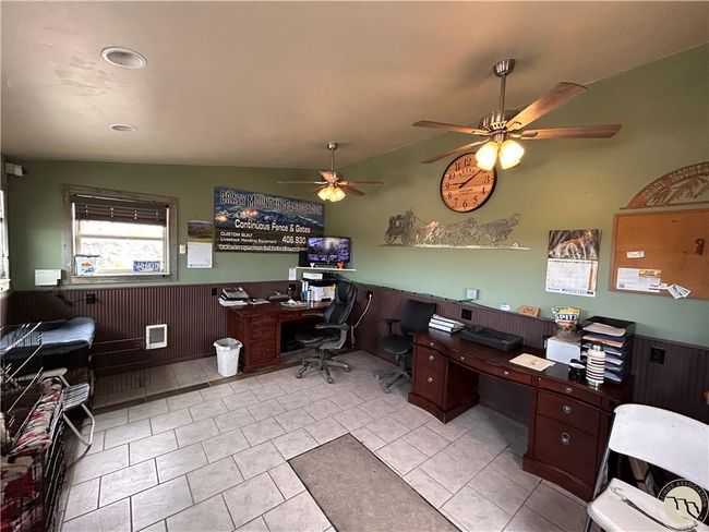 16'x12' Office | Image 11