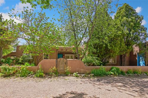 513 Plaza Balentine, Santa Fe, NM, 87501-2741 | Card Image