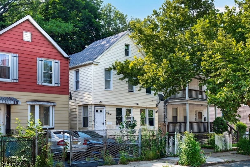 Residential Income in Newark City