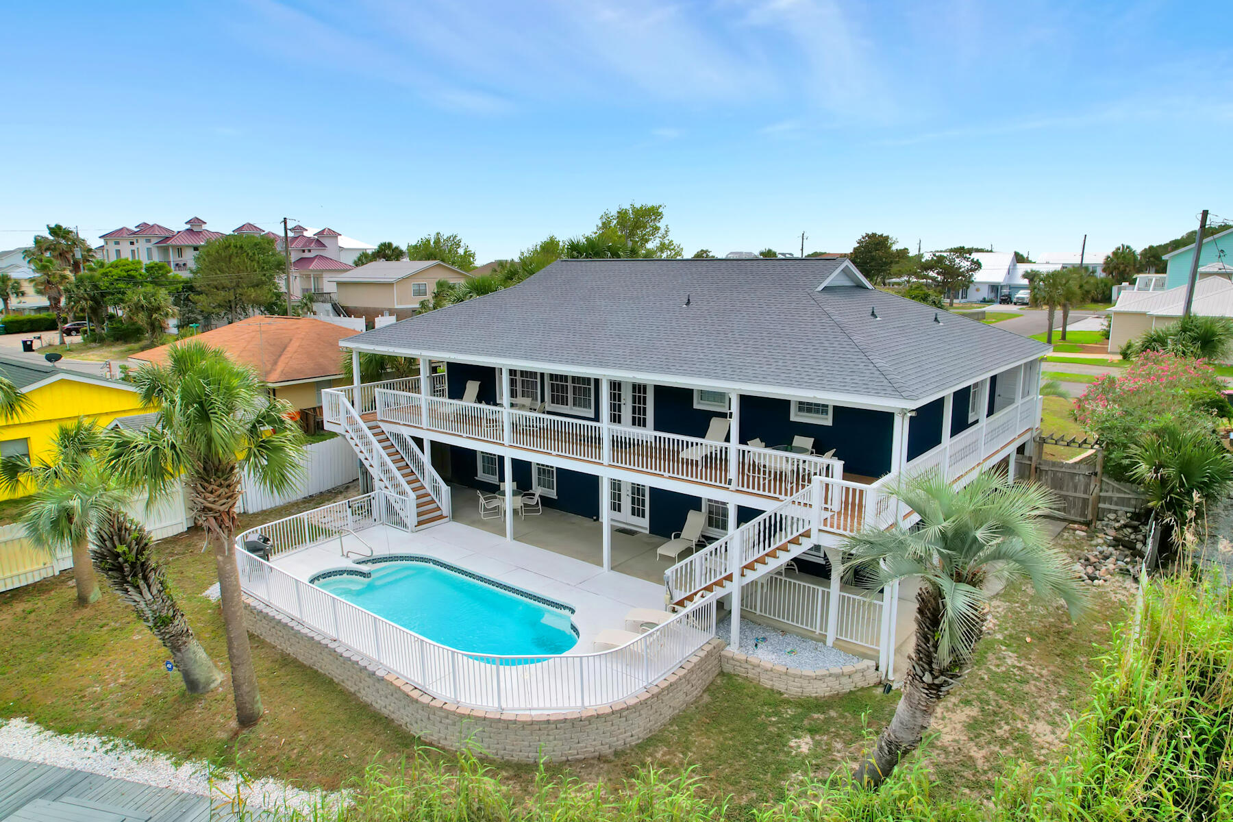 Claude Cir, Panama City Beach, FL 32413