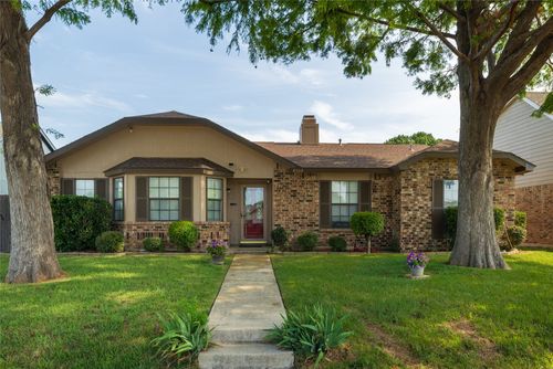 4304 Ireland Dr, The Colony, TX, 75056-3229 | Card Image