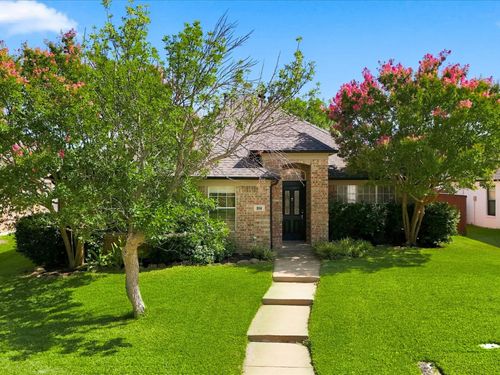 204 Meredith Ct, Irving, TX, 75063-5945 | Card Image