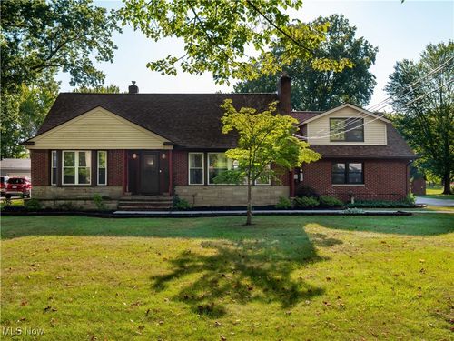 2549 Canterbury Rd, Westlake, OH, 44145-4659 | Card Image