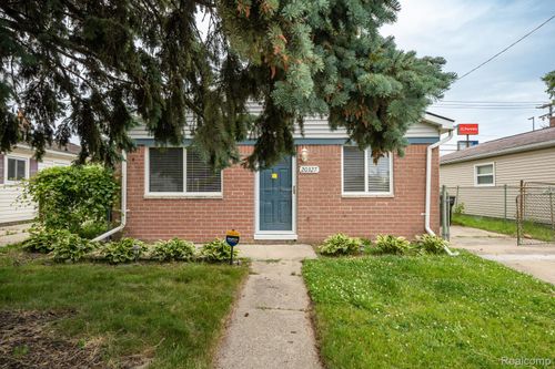 20327 Ellis St, Roseville, MI, 48066-4559 | Card Image