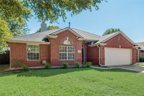 10911 Robincreek Ln, Frisco, TX, 75035-8424 | Card Image