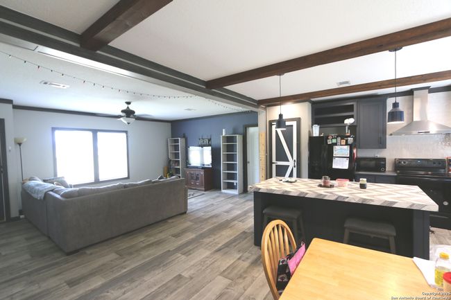 7510 Pittman Rd, House other with 3 bedrooms, 2 bathrooms and null parking in Adkins TX | Image 13
