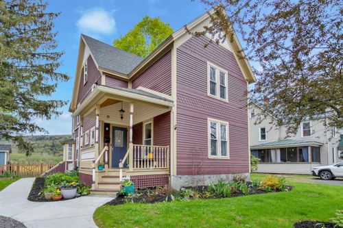 11 Randall St, Waterbury, VT, 05676-1817 | Card Image