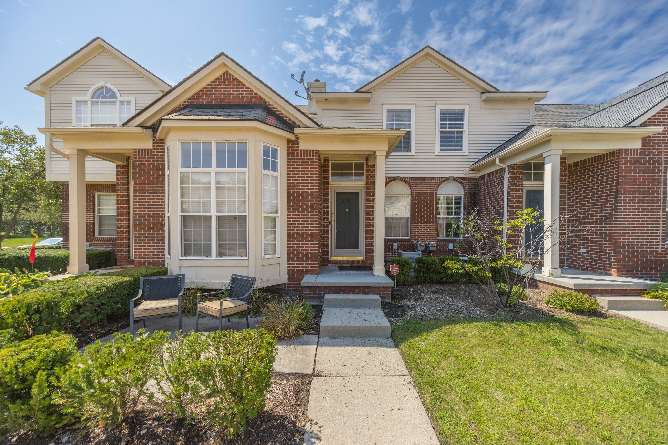 Alexa Dr, Walled Lake, MI 48390