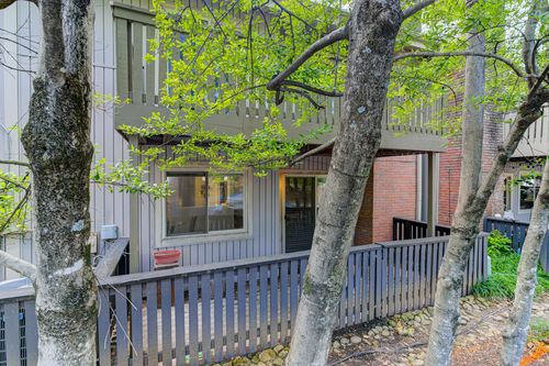 4002-4764 Eagle Crest Dr, Memphis, TN, 38117-4802 | Card Image