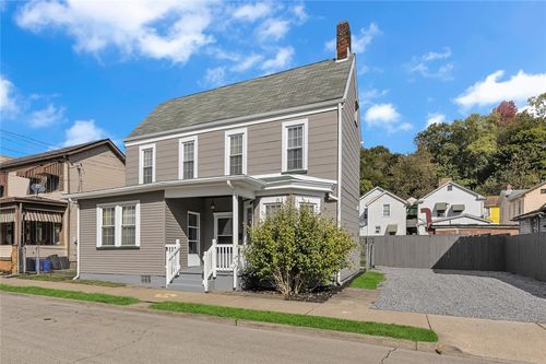 507 7th Ave, New Brighton, PA, 15066-1749 | Card Image