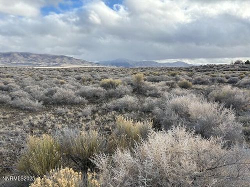 33371 Van Diest Rd, Winnemucca, NV, 89445 | Card Image