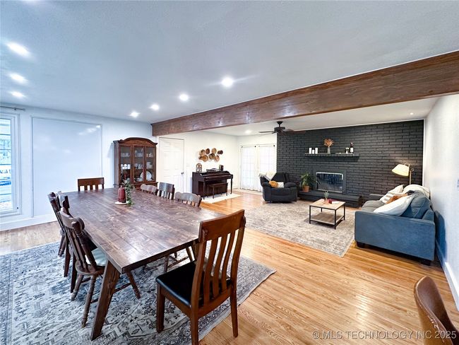 27369 131 St St, House other with 3 bedrooms, 2 bathrooms and null parking in Coweta OK | Image 4