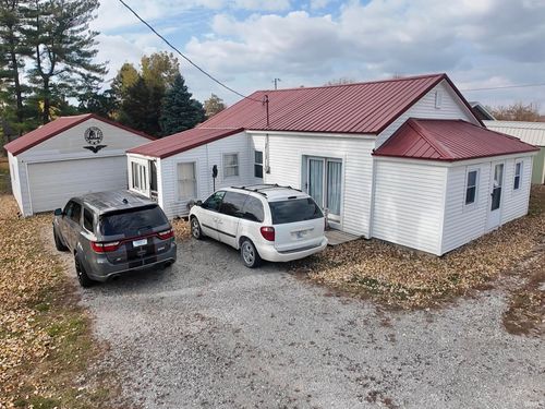 403 N Walnut, Walton, IN, 46994-4122 | Card Image