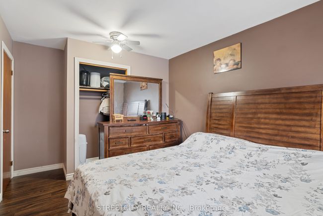 54 Brennan Dr, House attached with 5 bedrooms, 2 bathrooms and 2 parking in Strathroy ON | Image 16