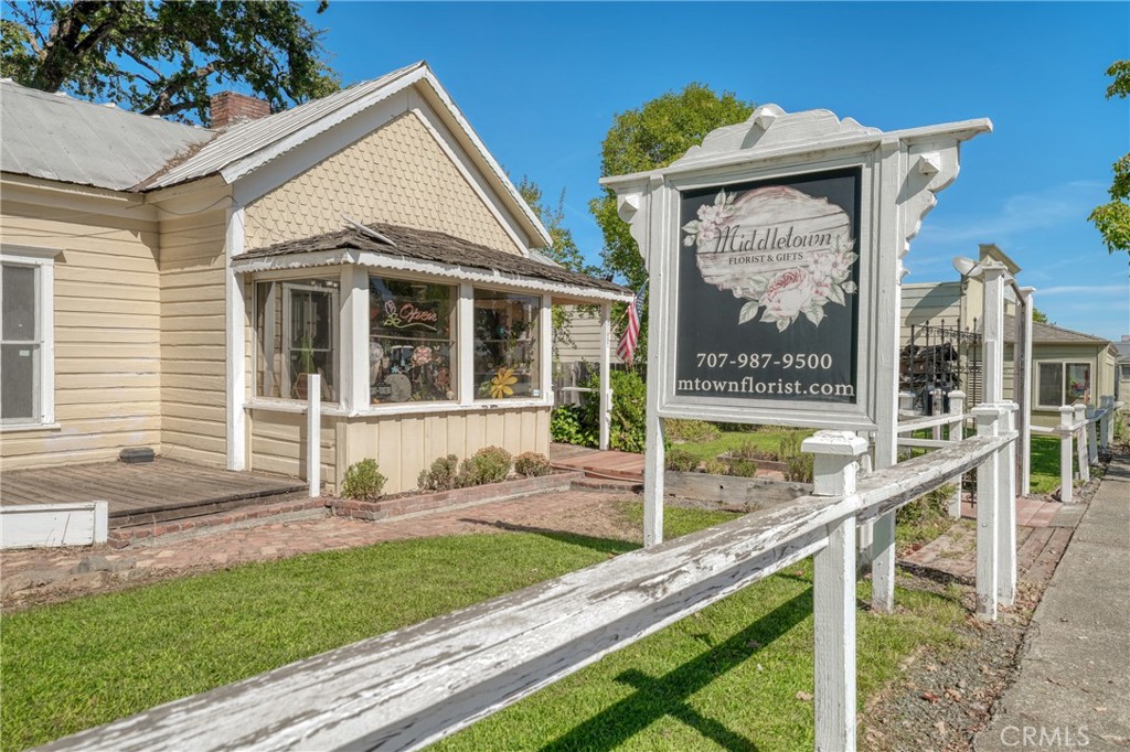 21057 Calistoga Rd, Middletown, CA 95461