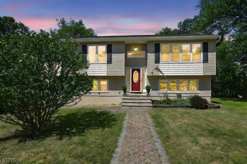 115 Durban Ave, Hopatcong, NJ, 07843-1442 | Card Image