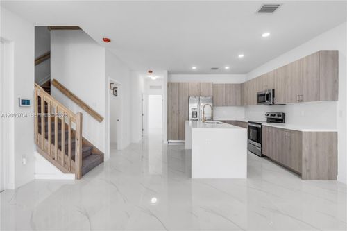 19b-22431 Sw 125th Ave, Miami, FL, 33170-6339 | Card Image