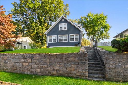 26 Woodfield Ter, Tarrytown, NY, 10591-5019 | Card Image