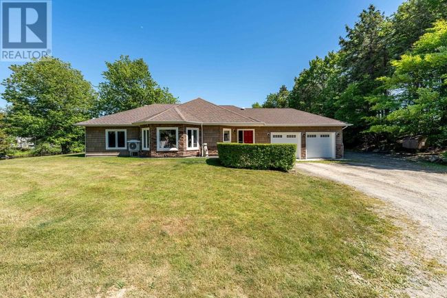 4400 2 Nd Division Rd, House other with 2 bedrooms, 2 bathrooms and null parking in Concession NS | Image 4