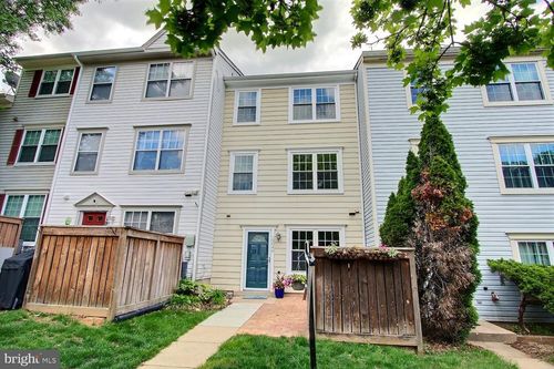 800-19046 Highstream Dr, GERMANTOWN, MD, 20874-6162 | Card Image