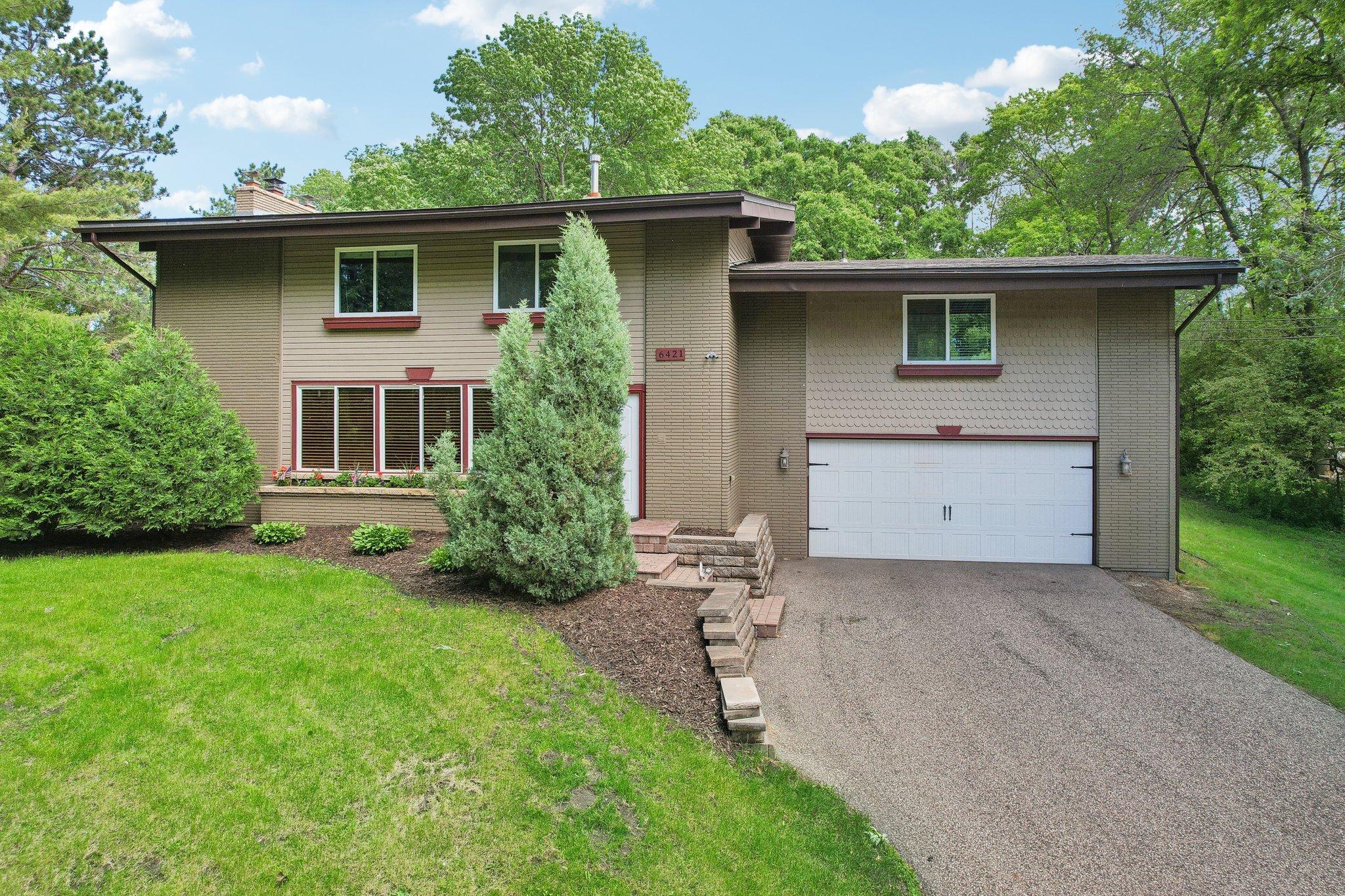 Oriole Ave, Excelsior, MN 55331