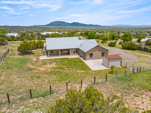 20 Camino Coyote, Edgewood, NM, 87015-7148 | Card Image