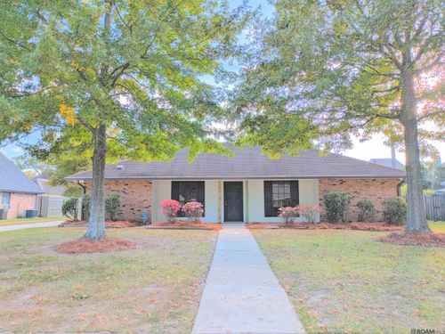 9572 Kevel Dr, Baton Rouge, LA, 70810-4039 | Card Image