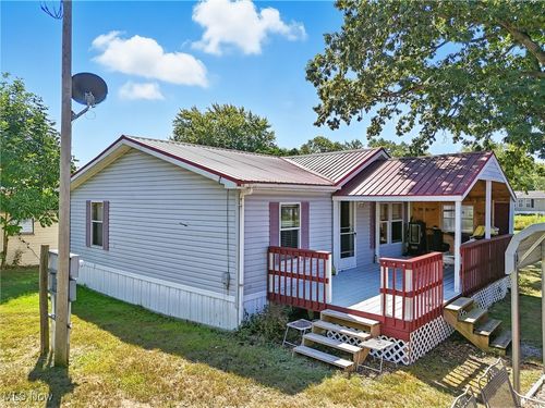 24 Silver Pond Dr, Apple Creek, OH, 44606-9572 | Card Image