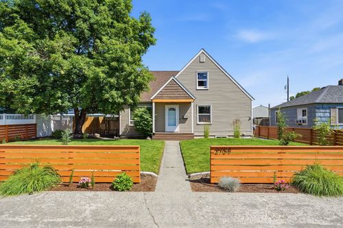 2704 W Queen Ave, Spokane, WA, 99205-5832 | Card Image