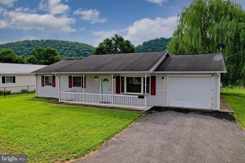 10 N Hummingbird St, KEYSER, WV, 26726-7039 | Card Image