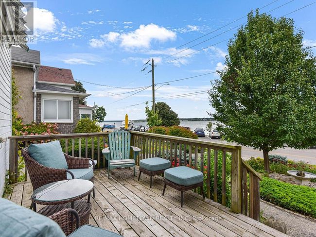 92 Water St E, House other with 2 bedrooms, 3 bathrooms and 2 parking in Brockville ON | Image 7