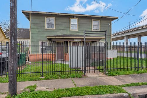 apt-1-3002 Market St, Houston, TX, 77020-3860 | Card Image