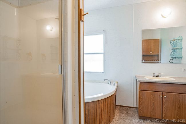 367811 E 5170 Rd, House other with 3 bedrooms, 2 bathrooms and null parking in Cleveland OK | Image 43