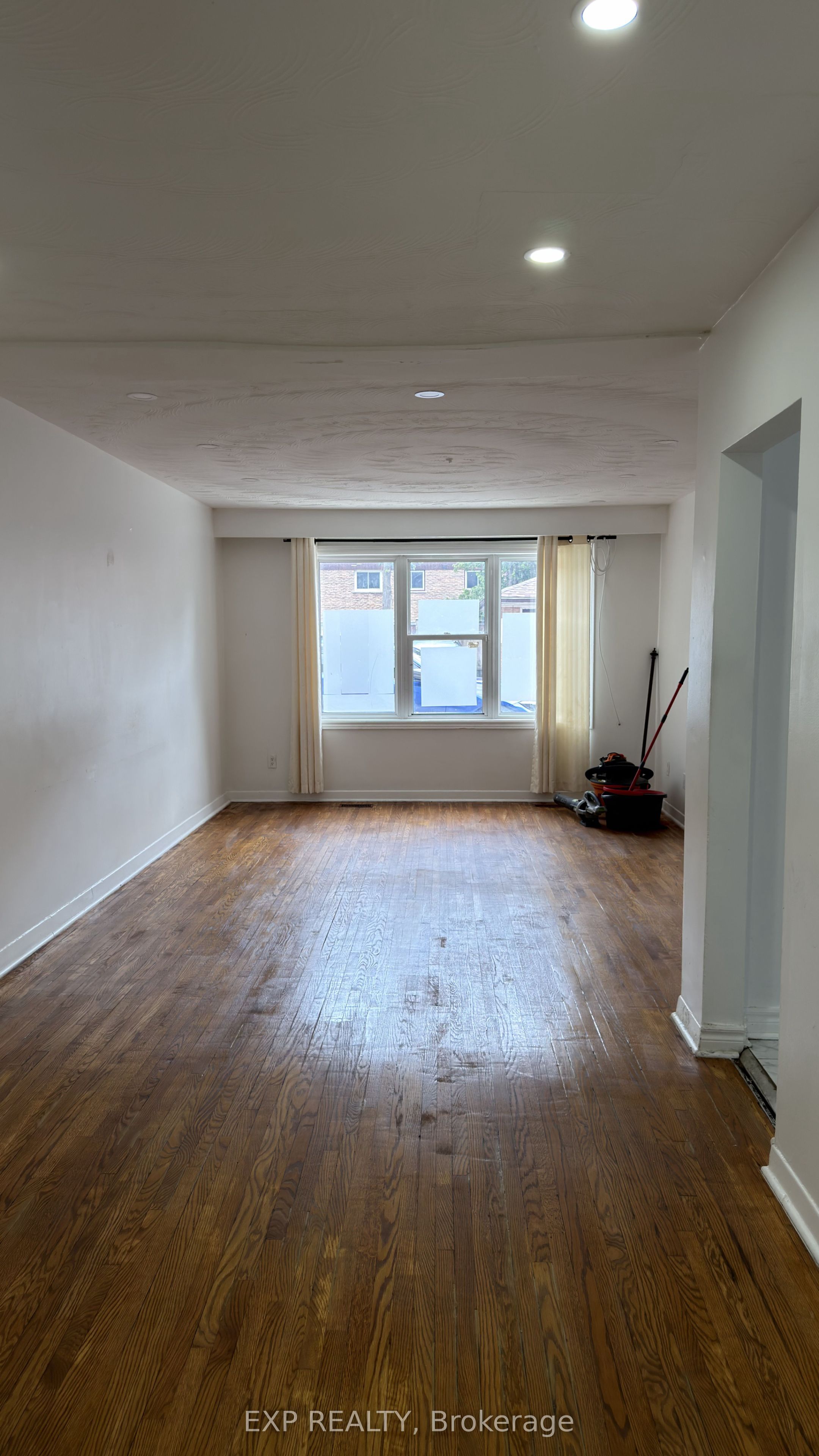 Residential Lease in Toronto E08 3