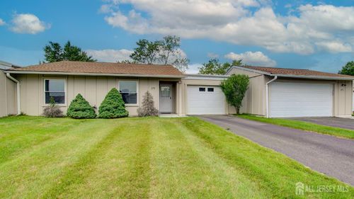 27 Larch Plz, Monroe, NJ, 08831 | Card Image