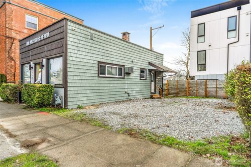 4431 Sw Admiral Way, Seattle, WA, 98116 | Card Image