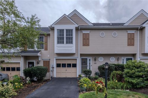 115 Westbrooke Ln, Coraopolis, PA, 15108-9138 | Card Image