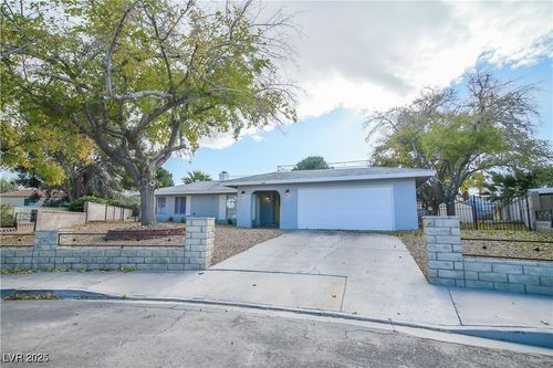 3087 Capistrano Ct, Las Vegas, NV, 89121-2117 | Card Image