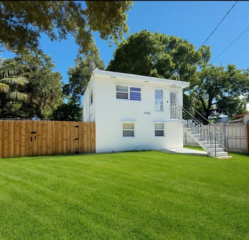 3376 49th St, Miami, FL, 33142-3334 | Card Image